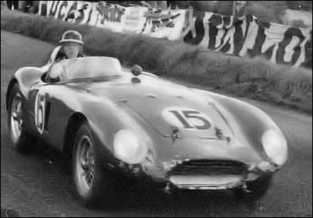 Mike Hawthorn, Maurice Trintignant i Maglioli - Ferrari 750 Monza.